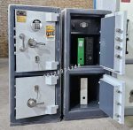 Two Iran Kaveh safes, model 550 DKdg