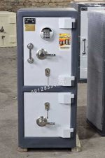 Front view of Iran Kaveh safe, model 550 DKdg