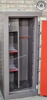 Gun safe with movable drawbar
